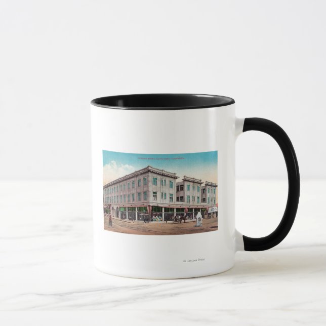 Caneca Vista Exterior do Hotel Overton (Direita)