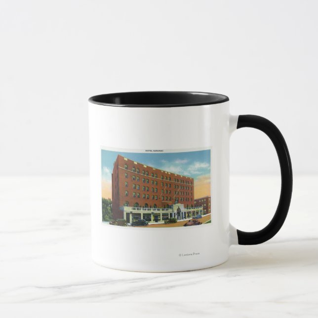 Caneca Vista Exterior do Hotel Saranac (Direita)