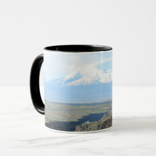 Caneca Vista na montanha Ararat do lado armênio