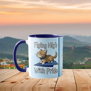 Caneca Voando Alto Com Orgulho, Gato Fica no Plano de Pap