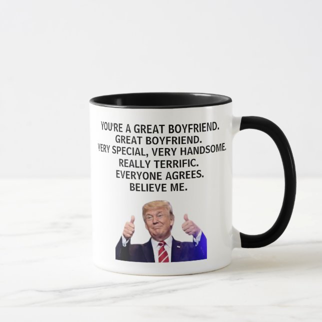 Caneca Você é um Namorado muito Excelente, engraçado Trum (Direita)