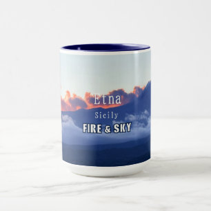 Caneca Vulcão Monte Etna Fumando ao Pôr do Sol