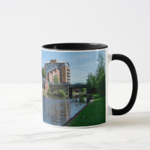 Wakefield Canal Side: Pub Histórico e Apartamentos