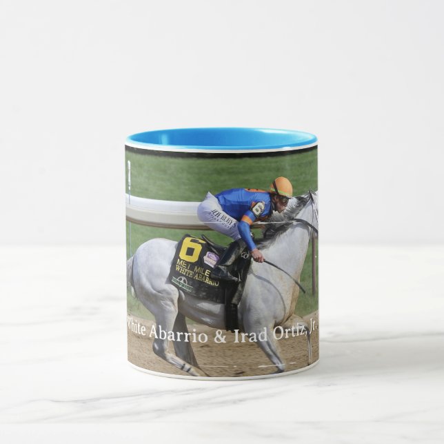 Caneca White Abarrio & Irad Ortiz, Jr. (Centro)
