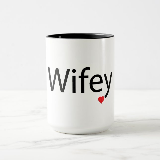 Caneca Wifey - Combinação de 15 oz preto (Centro)