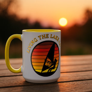 Caneca Windsurfing Girl Retro Sunset Lake Life Modelo