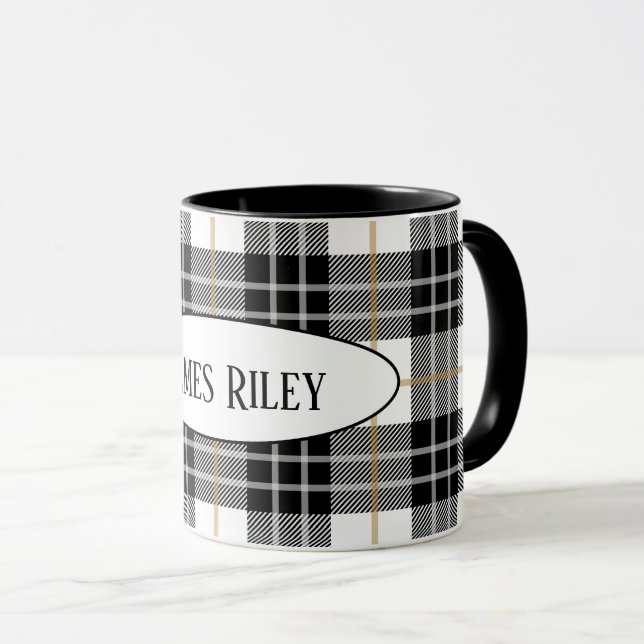 Caneca xadrez de tartan preto e branco com nome (Frente Esquerda)