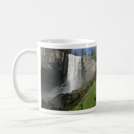 Caneca Yosemite Falls III do Parque Nacional Yosemite