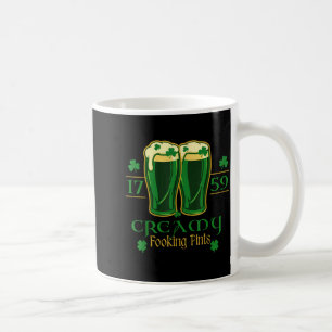 Canecas cremosas no dia de São Patrício humor irla