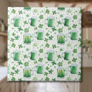 Canecas de Cerveja Verde Elegantes e Trevos Branco
