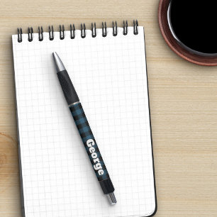 Caneta Blue Buffalo Check Bold Name Letras Grandes