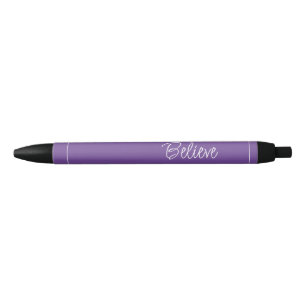 Caneta Preta "Acredite" Frase Grape Roxo Fundo