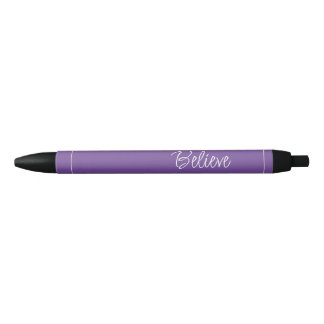 Caneta Preta "Acredite" Frase Grape Roxo Fundo