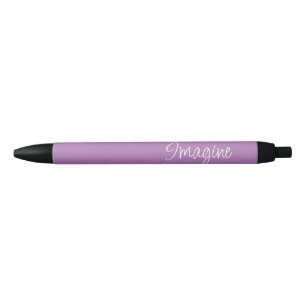 Caneta Preta "Imagine" Frase Lavanda em Púrpura Fundo