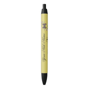 Caneta Preta Inicial Floral Elegante M