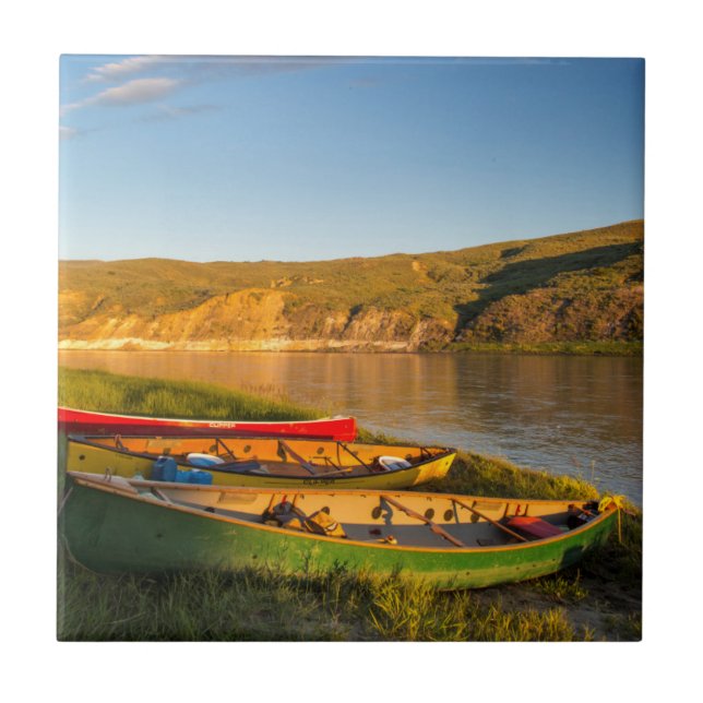 Canoagem Ao Longo Dos Clipes Brancos Do Missouri (Frente)