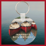 Canoeiros Vermelhos 80 Birthday - Chaveiro persona<br><div class="desc">Esta chaveiro personalizada é feita com minha fotografia original de três canoas vermelhas e seu reflexo em um lago. Esta cadeia chave única é um presente de excelente aniversário ou um favor de festa ou obrigado que você oferece para um treinador de equipe. O texto padrão diz "80 Birthday", mas...</div>