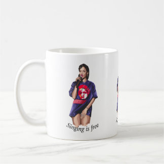Cantando é uma caneca de café grátis