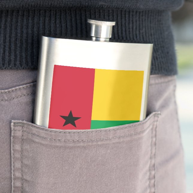 Cantil Bandeira da Guiné-Bissau (In loco)