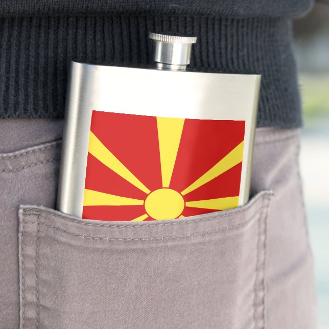 Cantil Bandeira da Macedônia do Norte (In loco)