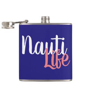 Cantil bonito, náutico NAUTI LIFE escrito em azul-marinho