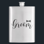 Cantil Casamento-Solteiro-festa-gravata<br><div class="desc">Este moderno design Groom com tigela parece excelente em t-shirts,  canecas e muito mais. Design por Inge Lewis. Presentes perfeitos para o solteiro ou festas de casamento. Localize mais itens correspondentes na biblioteca online ingeinc.com.</div>