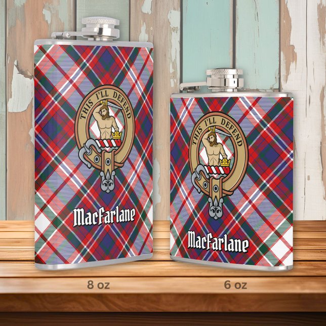Cantil Clan MacFarlane Crest sobre o vestido Tartan (Criador carregado)