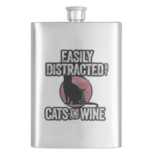Cantil Facilmente Distraído por Gatos e Vinho
