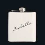 Cantil Festa de casamento de Nome Elegante de Script Ivor<br><div class="desc">Comemorar em estilo este frasco de nata de marfim e de cinza escura com uma letra elegante. Perfeito para festas de solteira, chás de panela e presentes de damas de honra, este design de na moda faz uma manutenção memorável. Uma escolha de excelente para favores de festa de casamento, viagens...</div>