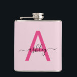 Cantil Festa de solteira da garota de monograma rosa quen<br><div class="desc">Elevem a sua celebração com este frasco chic, monograma personalizado, perfeito para a noite de saída ou festa de solteira de uma menina. O ousado monograma cor-de-rosa-quente, aliado a uma escrita elegante, cria um design marcante, mas feminino, que faz deste frasco um na moda de guardar em qualquer ocasião. Quer...</div>