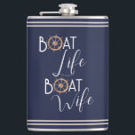 Cantil Festa de Solteira Náutica Vida de Barco Esposa<br><div class="desc">Essas garrafas azuis náuticas são elegantes e fofas. O presente perfeito para uma esposa de barco para sua despedida de solteira ou casamento!</div>