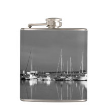 fotografia preta e branca, embarcações