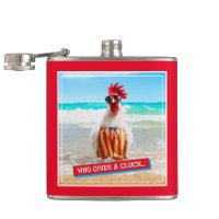 Gajo Chillin do galo na praia em troncos de