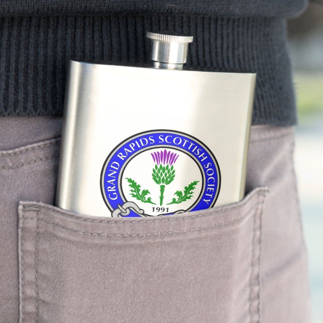 Cantil Grand Rapids Scottish Society Hip Flask (In loco)