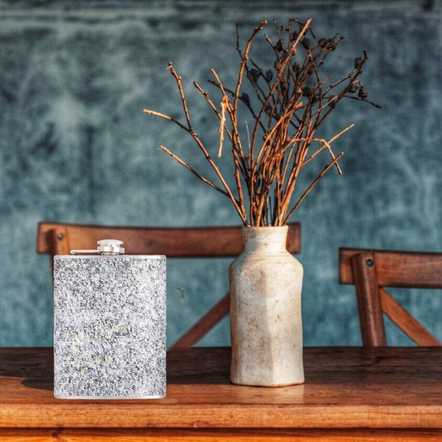 Cantil Granito preto (This Granite Black Flask resembles a stoneware pattern in its design!)