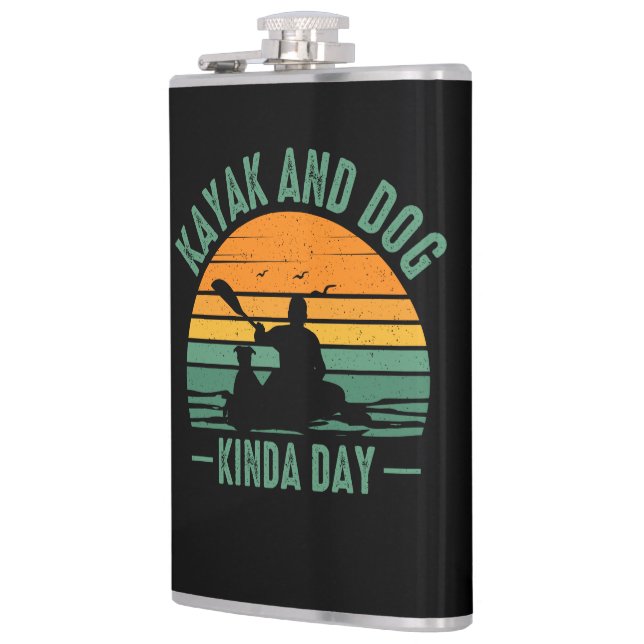 Cantil Kayak e Dog Kinda Day (Esquerda)