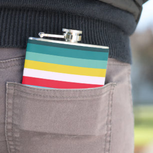 Cantil Listras vermelhas e amarelas entre sombras azuis