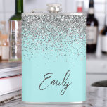 Cantil Monograma de Prata Leve Azul Aqua<br><div class="desc">Nome do Monograma e Frasco Inicial de Prata Teal Azul Aqua Isto faz o doce e perfeito aniversário de 16 anos,  casamento,  chá de panela,  aniversário,  chá de fraldas ou festa de solteira presente para alguém que ama luxo de luxo e estilos quíticos.</div>