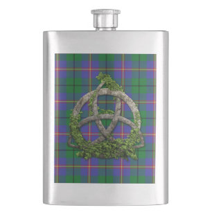 Cantil Nó da trindade e clã celtas Carmichael