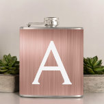 Cantil Nome do monograma de metal escovado Dourado com ro<br><div class="desc">Rosa Rosa Rosa Rosa Rosa Bruta Um Monograma Elegante Metálico. Este Flask pode ser personalizado para incluir seu nome inicial e próprio. O Dourado Flask Rosa Rosa Rosa Rosa é perfeito para uma comemoração de aniversário ou festa de solteira.</div>