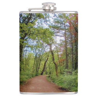 Cantil O caminho na floresta