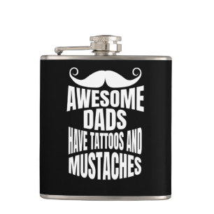 Cantil Pais Incríveis Black Flask Têm Tatuagens