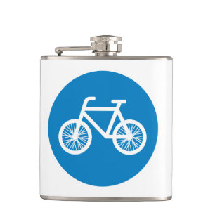 Cantil Race a bicycle