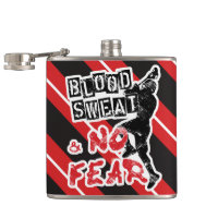 Sangue, Suor e Sem Medo, Lacrosse Hip Flask