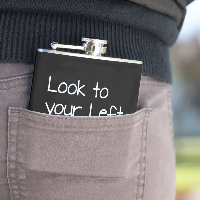 Cantil SlipperyJoe parece à esquerda uma seta escura bran (In Situ)