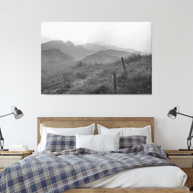Canvas de montanhas preto e branco. (Insitu(Quarto))