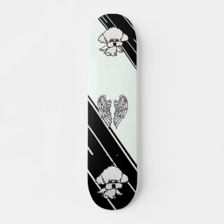 cão anjo de skate