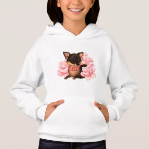 Cão chihuahua bonito com flores cor-de-rosa