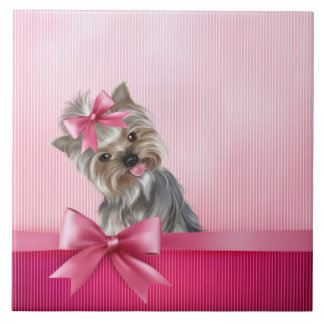 Cão de filhote de cachorro cor-de-rosa da princesa