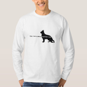Cão de german shepherd - camiseta de cão Sniffing